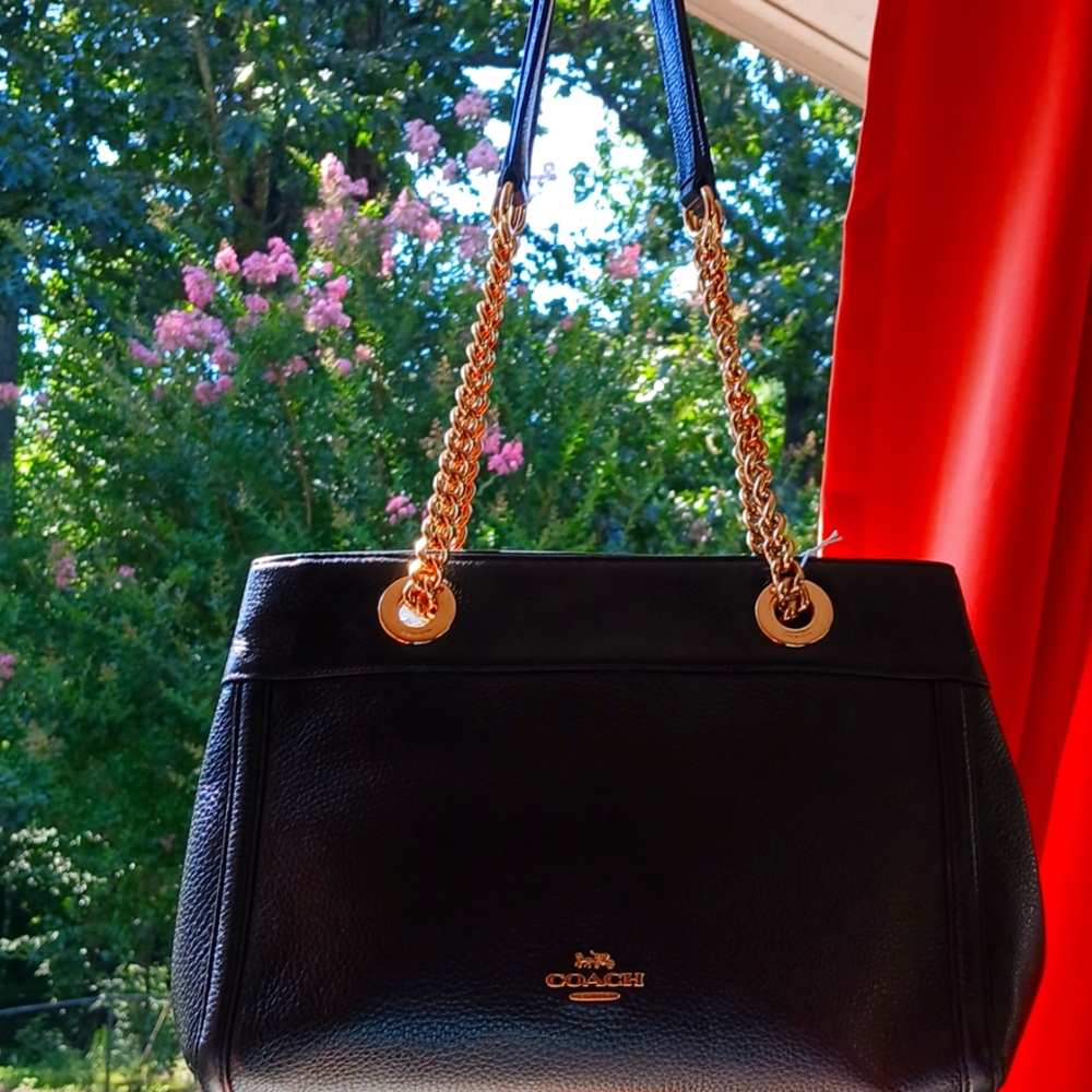 COACH BROOKE CHAIN Black Shoulder Bag Excellent  Condition